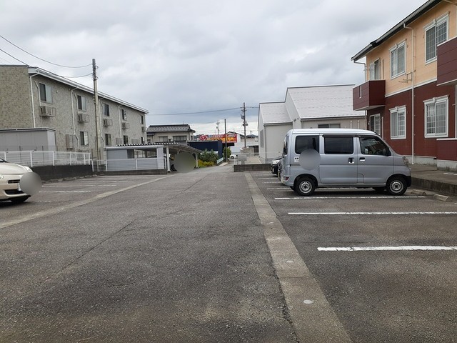 駐車場 写真12