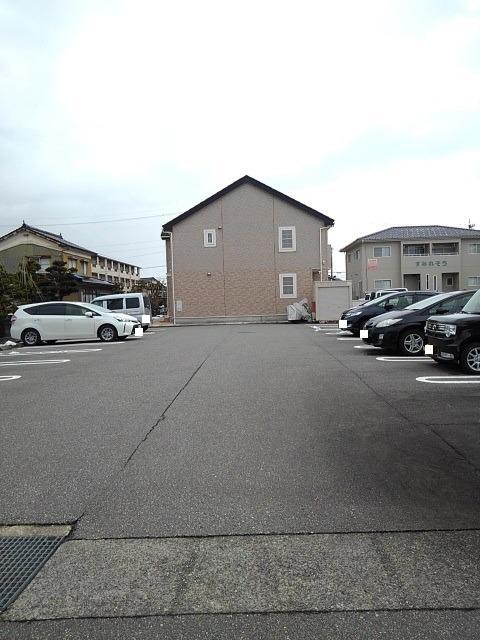 駐車場 写真12
