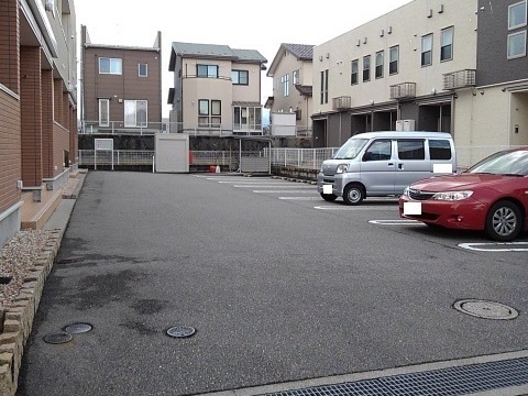 駐車場 写真12