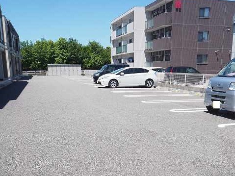駐車場 写真12