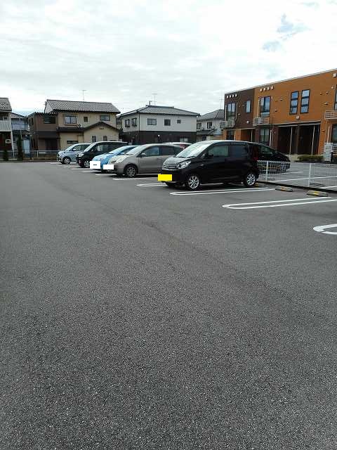 駐車場 写真11