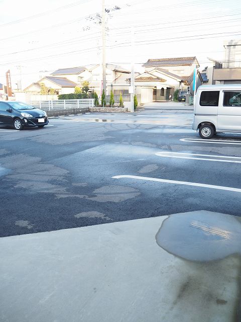 駐車場 写真13
