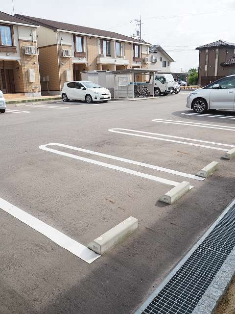 駐車場 写真12
