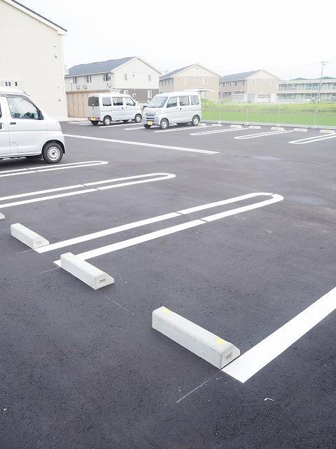 駐車場 写真12