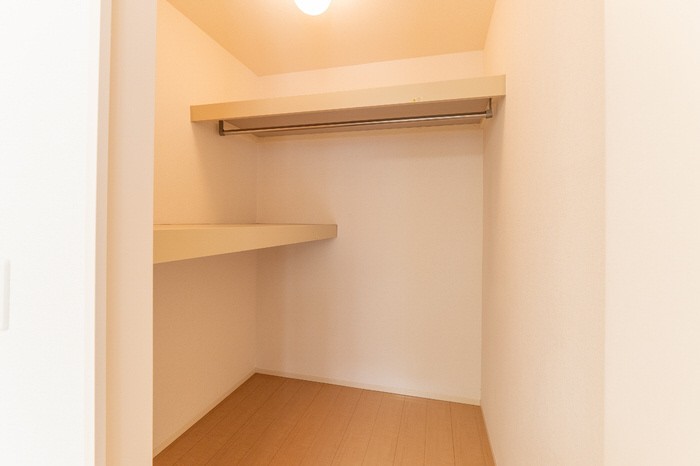 収納 ウォークインクローゼット 写真8