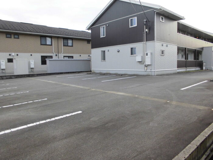 駐車場 写真6