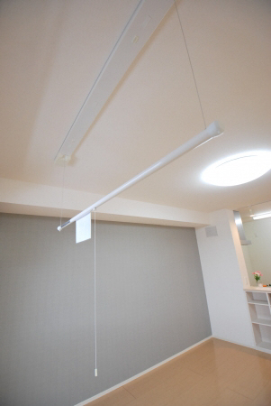 設備 室内物干し 写真13