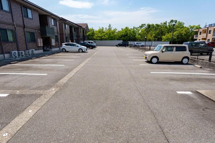 駐車場 写真18