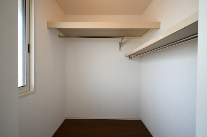 収納 ウォークインクローゼット 写真8