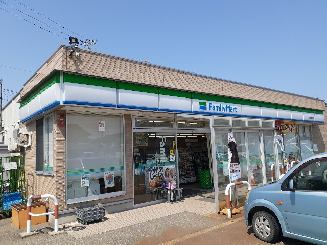 周辺 ファミリーマート富山岩瀬浜店まで550m 写真18
