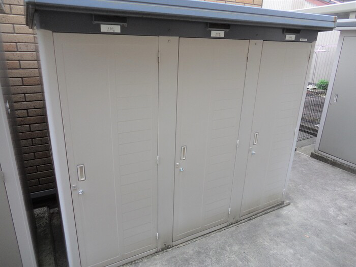 設備 物置 写真8