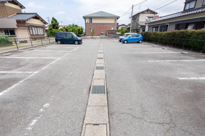 駐車場 写真18