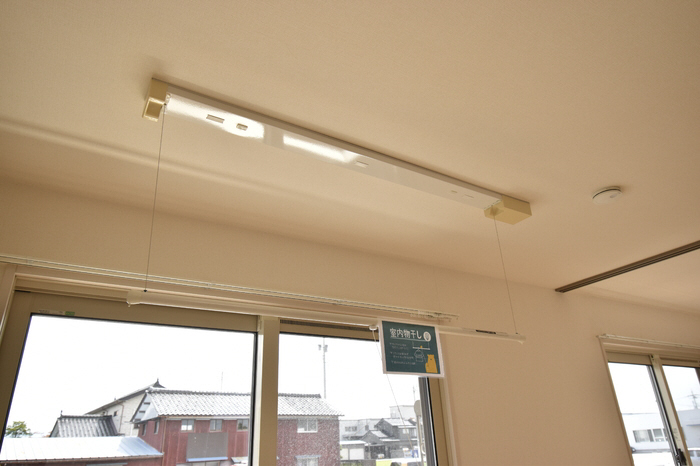 設備 室内物干し 写真13