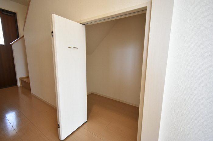 収納 階段下収納 写真15