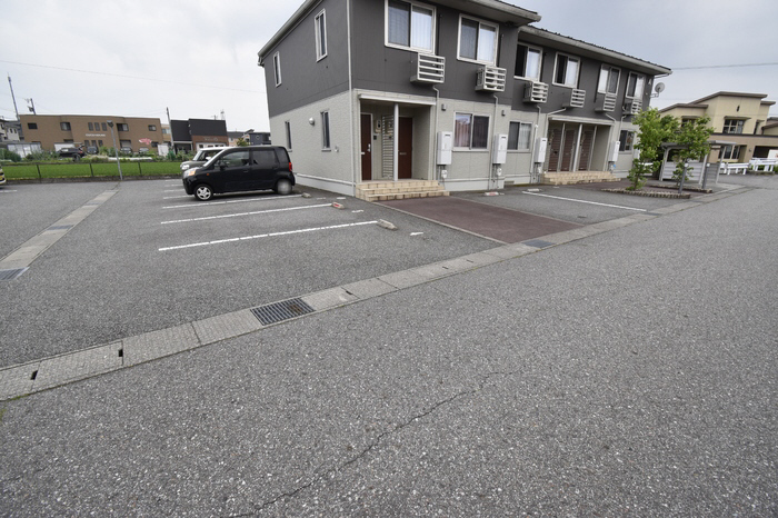 駐車場 写真18