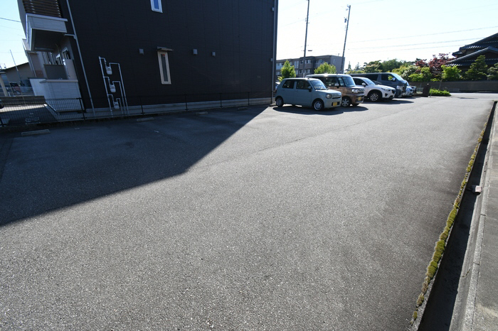 駐車場 写真18