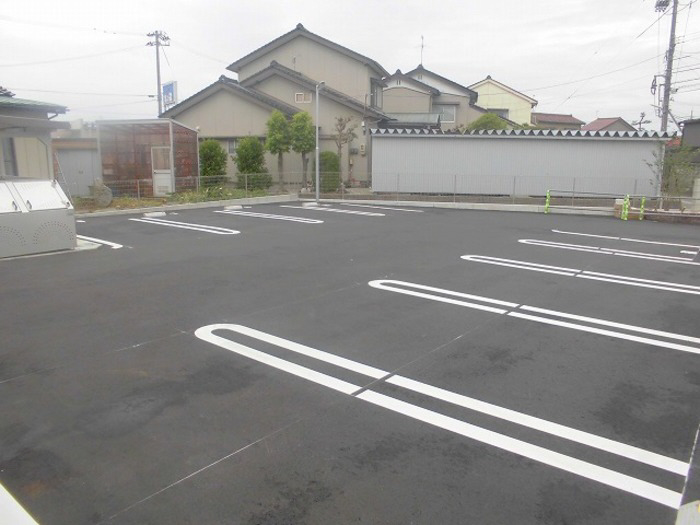 駐車場 写真14