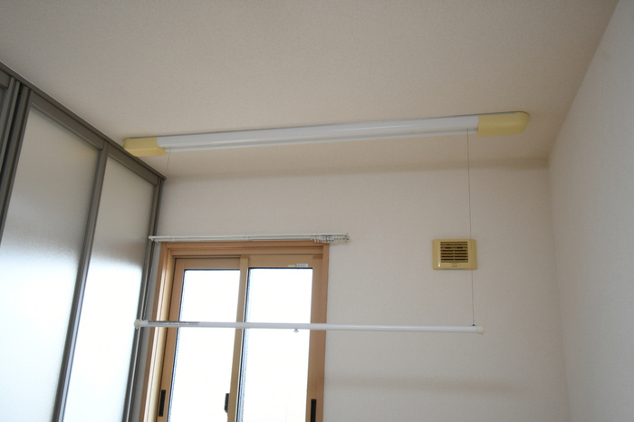 設備 室内物干し 写真14