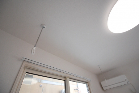 設備 室内物干し 写真15