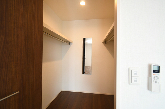 収納 ウォークインクローゼット 写真8