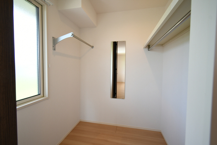 収納 ウォークインクローゼット 写真8