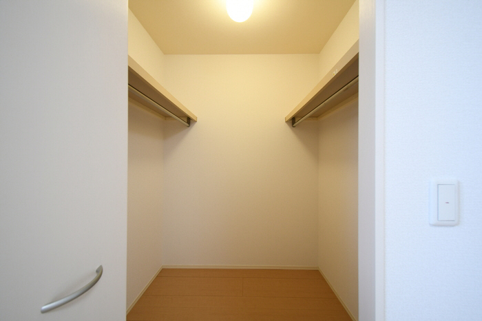 トイレ ウォークインクローゼット 写真8