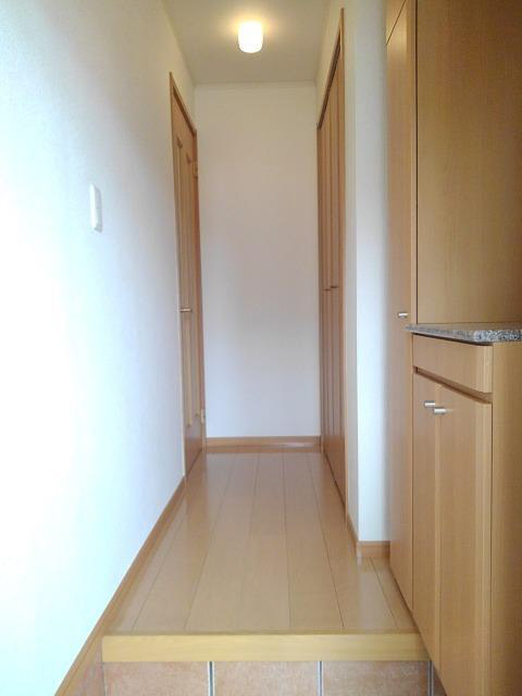 玄関 GEOまで1300m 写真10