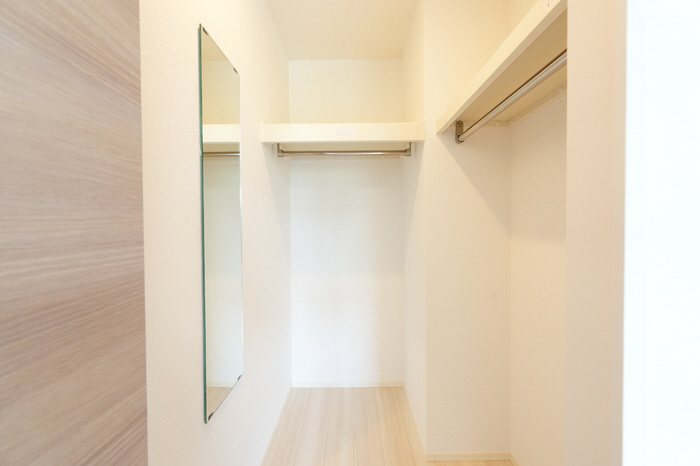 収納 ウォークインクローゼット 写真8