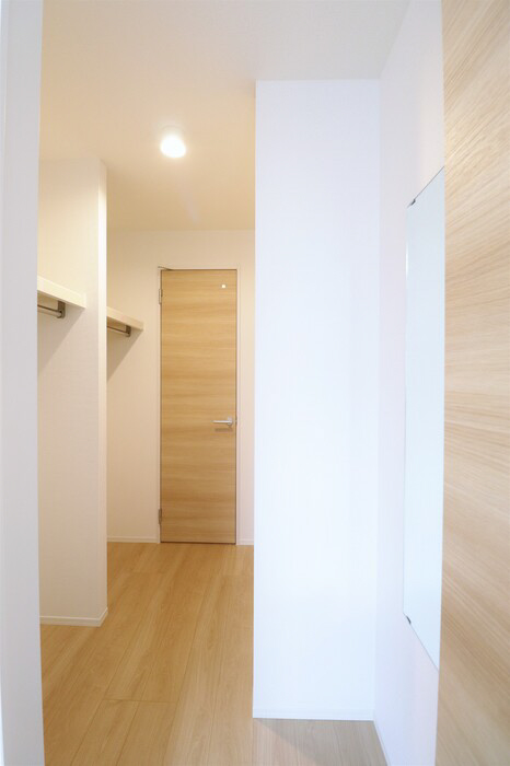 収納 ウォークインクローゼット 写真8