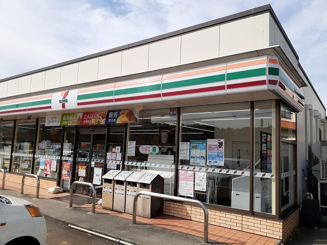 周辺 セブン-イレブン 富山北代店まで240m 写真17