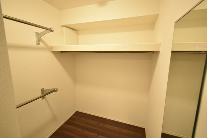 収納 ウォークインクローゼット 写真8