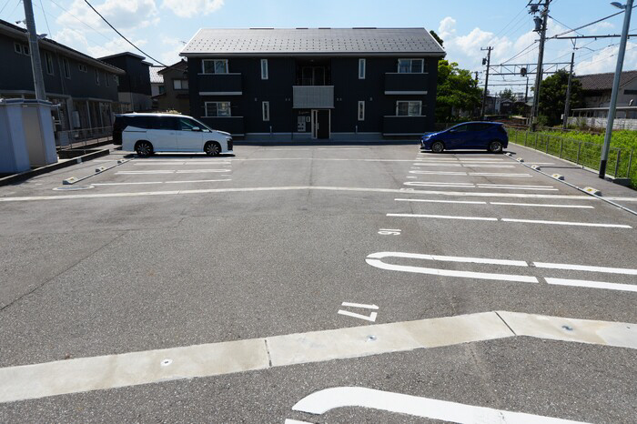 駐車場 写真2