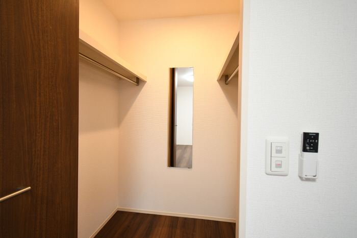 収納 ウォークインクローゼット 写真8