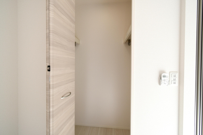 収納 ウォークインクローゼット 写真8