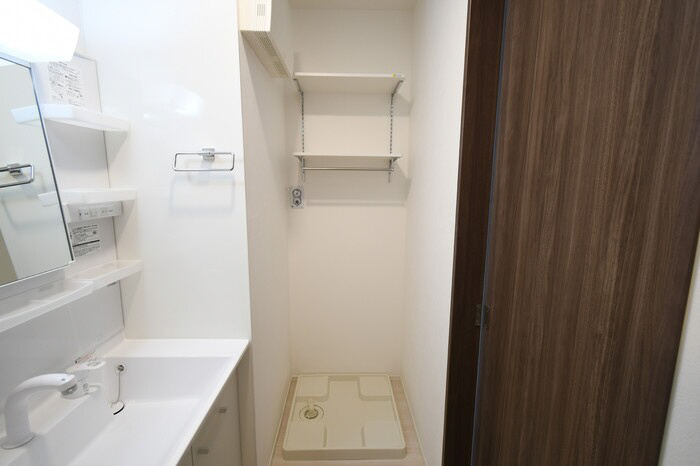 洗面所 洗濯機置き場 写真16