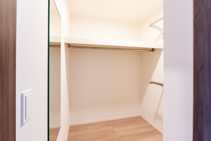 収納 ウォークインクローゼット 写真8