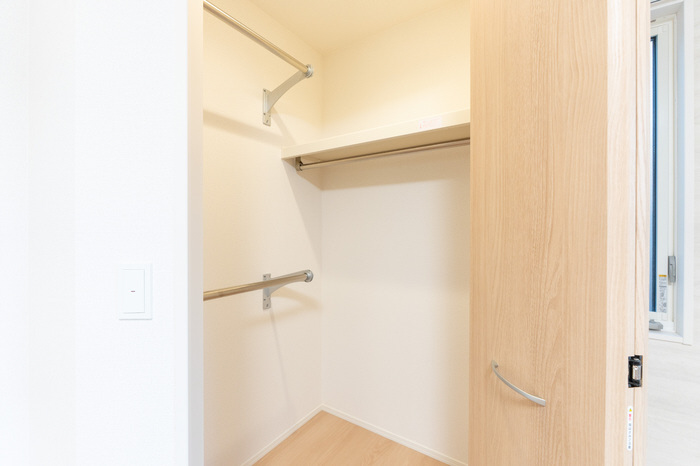 収納 ウォークインクローゼット 写真8