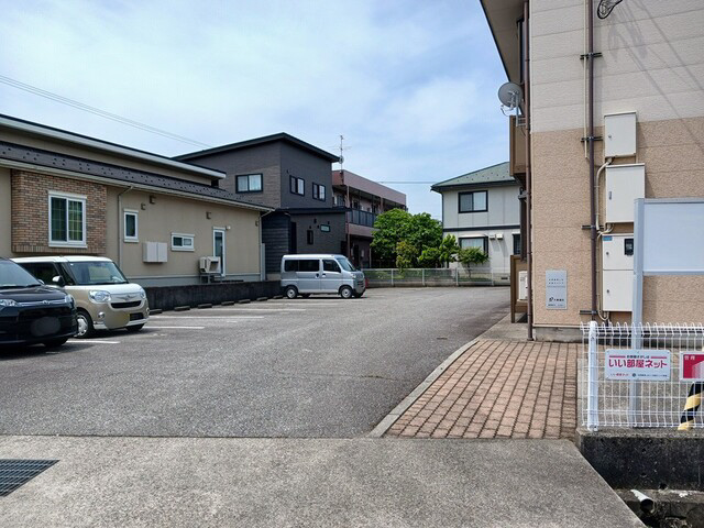 駐車場 写真12