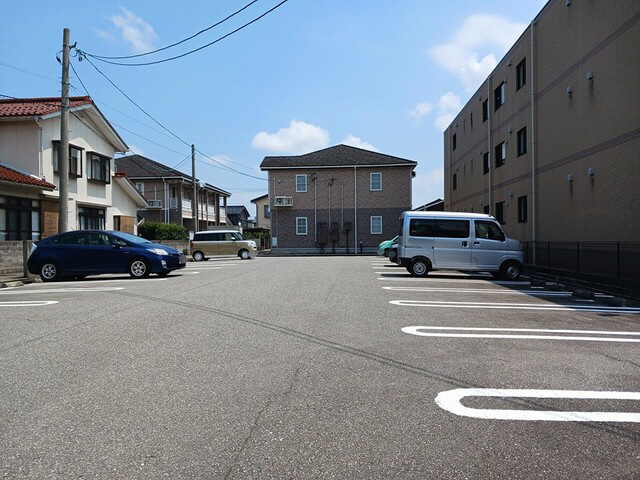 駐車場 写真12