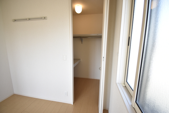 収納 ウォークインクローゼット 写真8