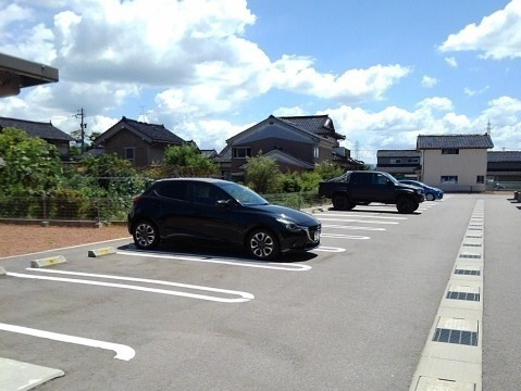 駐車場 写真12