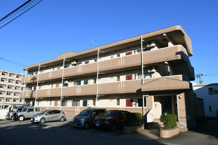 ファミーユ布瀬