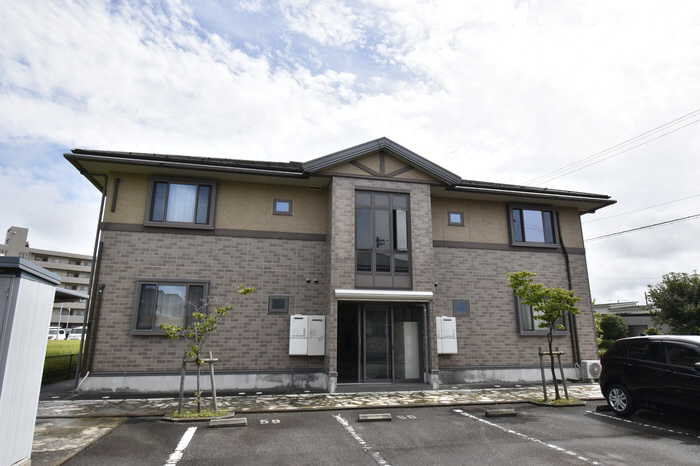 アザレアパーク H